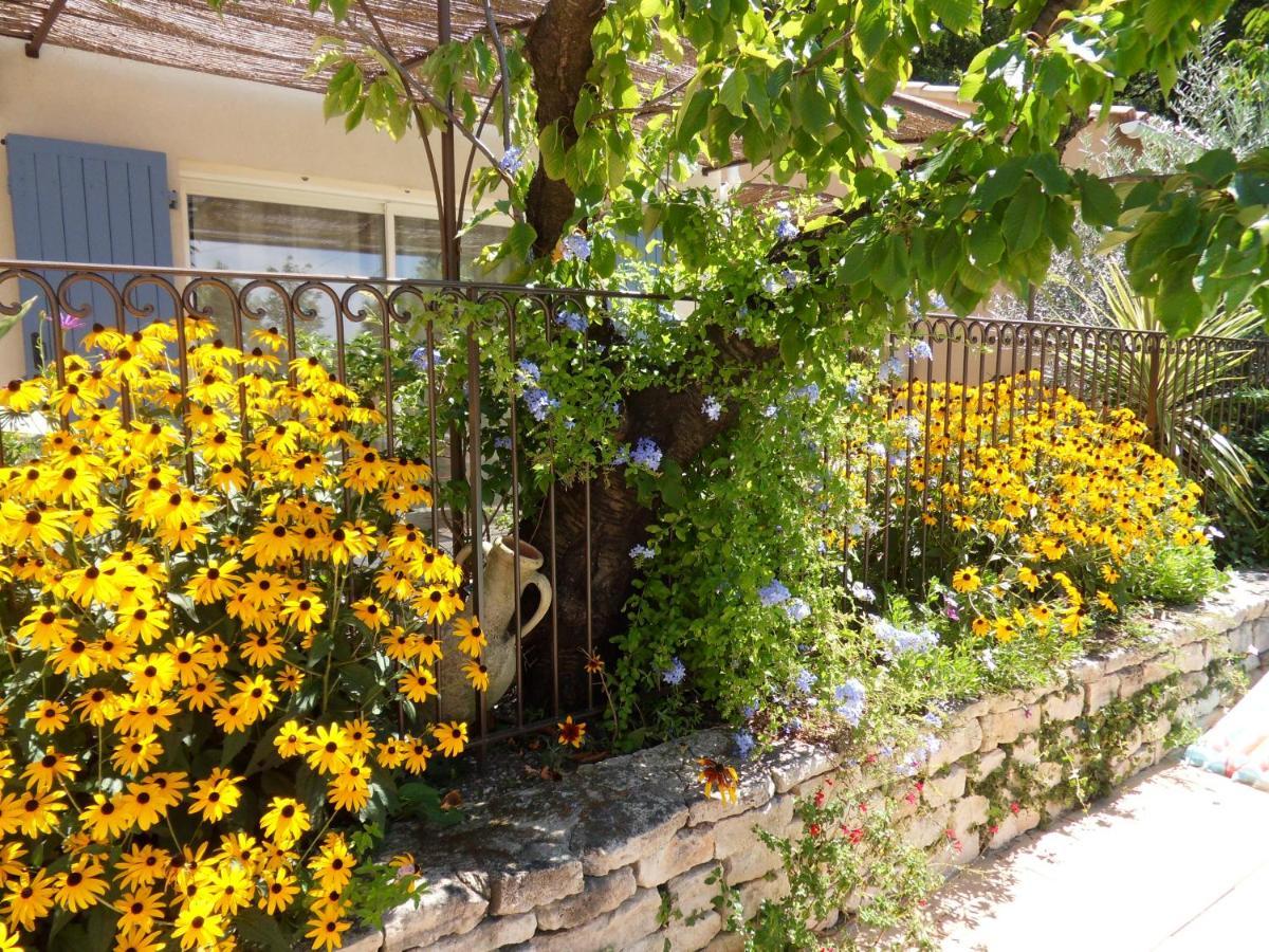 Les Hauts D'Eyragues Gite Reverie Meuble Classe 4 Etoiles Εξωτερικό φωτογραφία